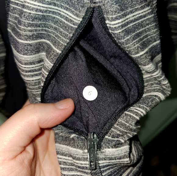 Lululemon In Stride Jacket Strata Stripe Size 6 Women's - Picture 5 of 8